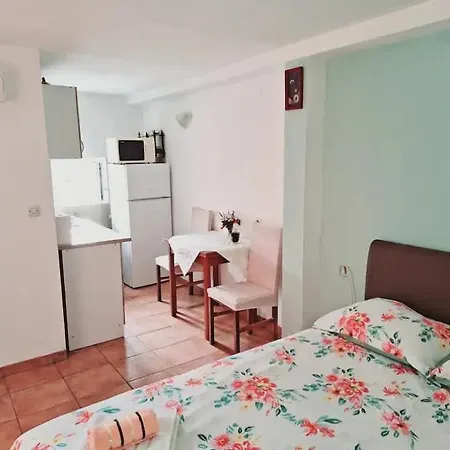 Sky Apartment *